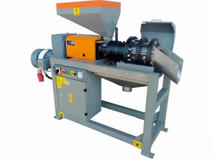 KK100 F Universal Seed Oil Press With A Seed capacity of 100 kg/h.